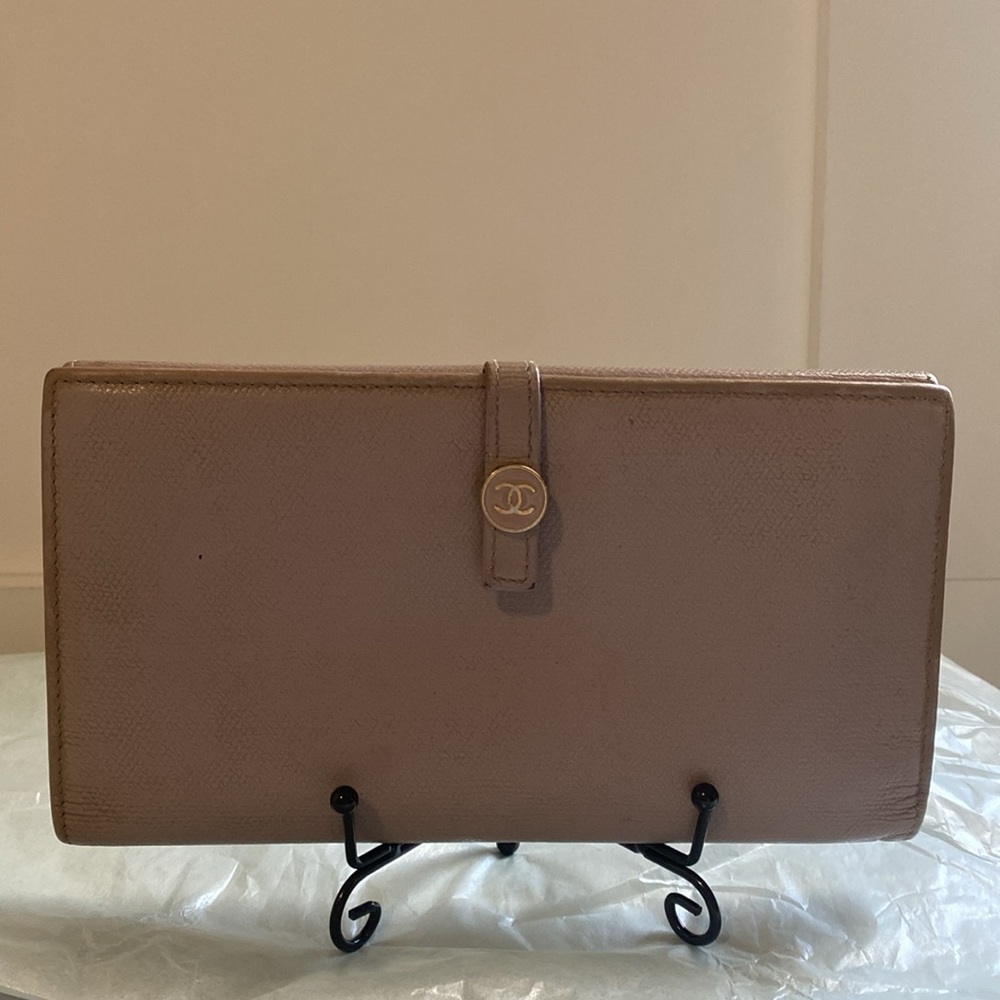 CHANEL coco button Long Leather wallet Gray collectible